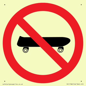 P924 Prohibition: No skateboarding